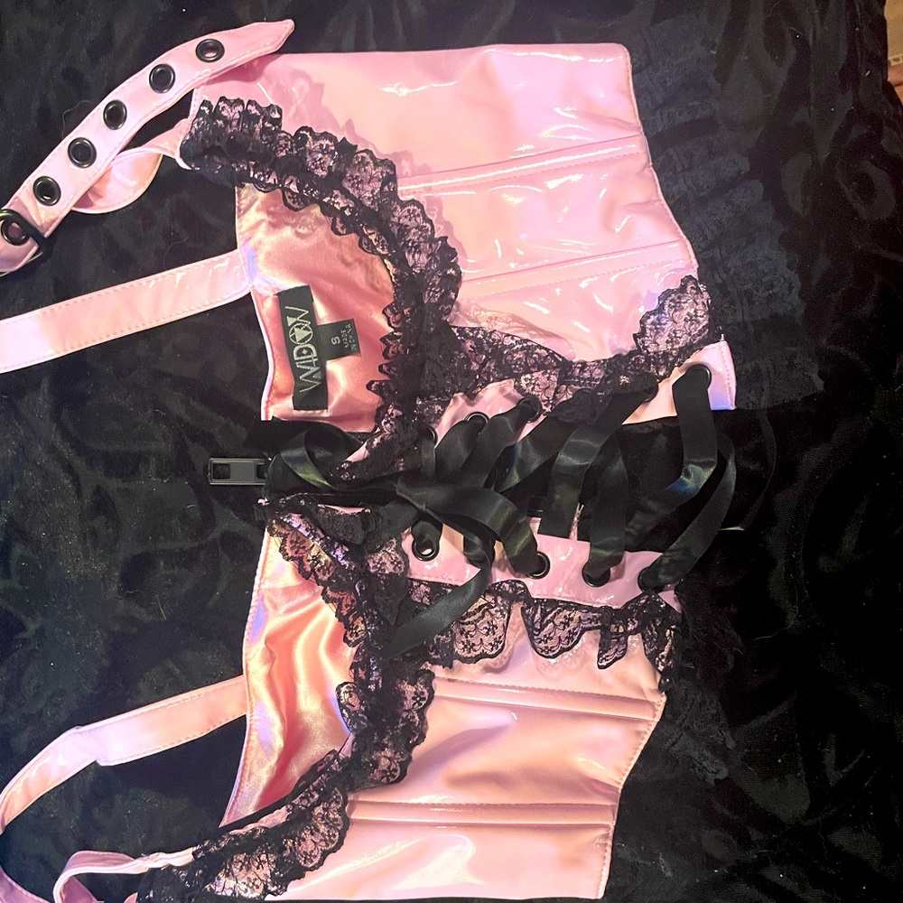 Pink and black small buster top  widow brand
